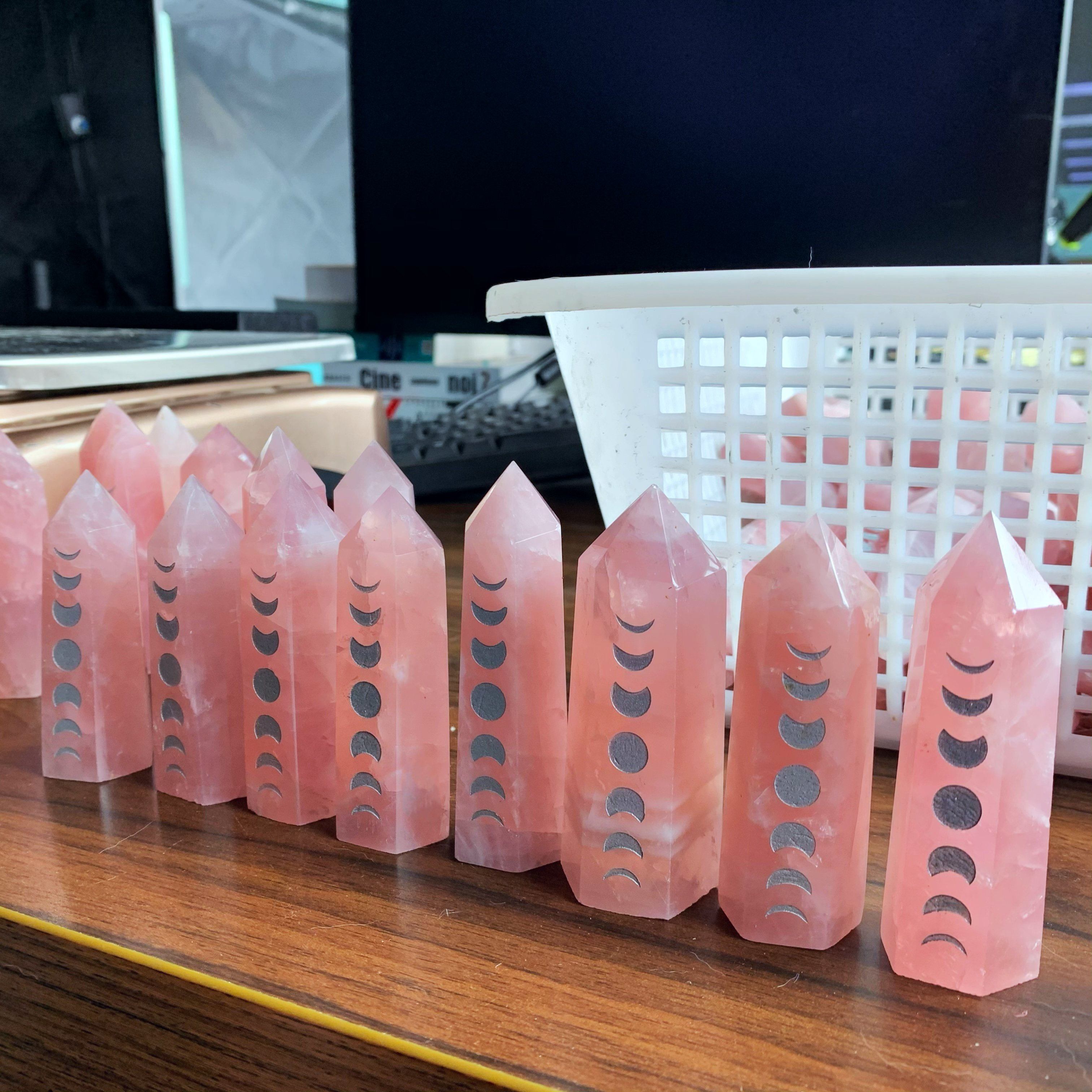 Rose quartz with moon phase point