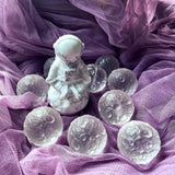 Quartz moon